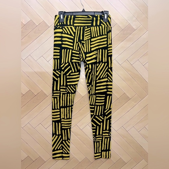 LuLaRoe Pants - • LuLaRoe Leggings One Size NWOT